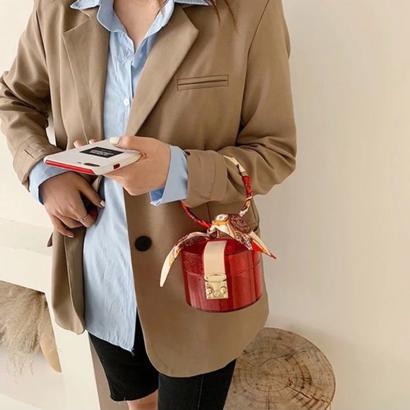 Acrylic Women Transparent Mini Handbag - Picture 2 of 2